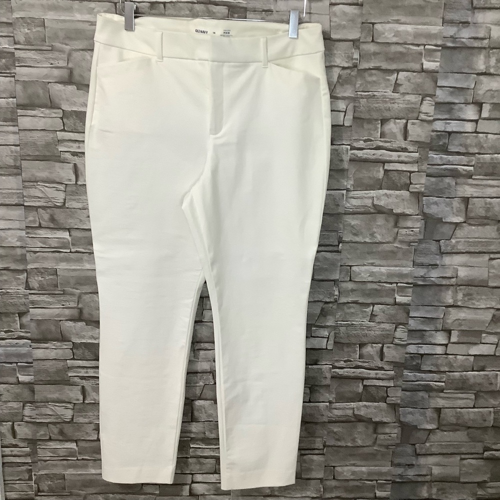 Old Navy White High-Rise Pixie Secret-smooth ankle pants. 14 (W460)